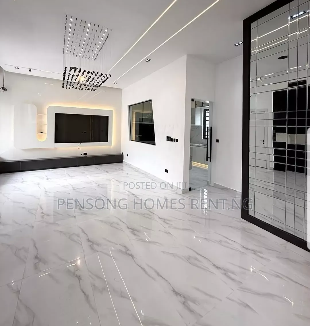 4bdrm Duplex in Lekki Palm, Ado / Ajah for rent