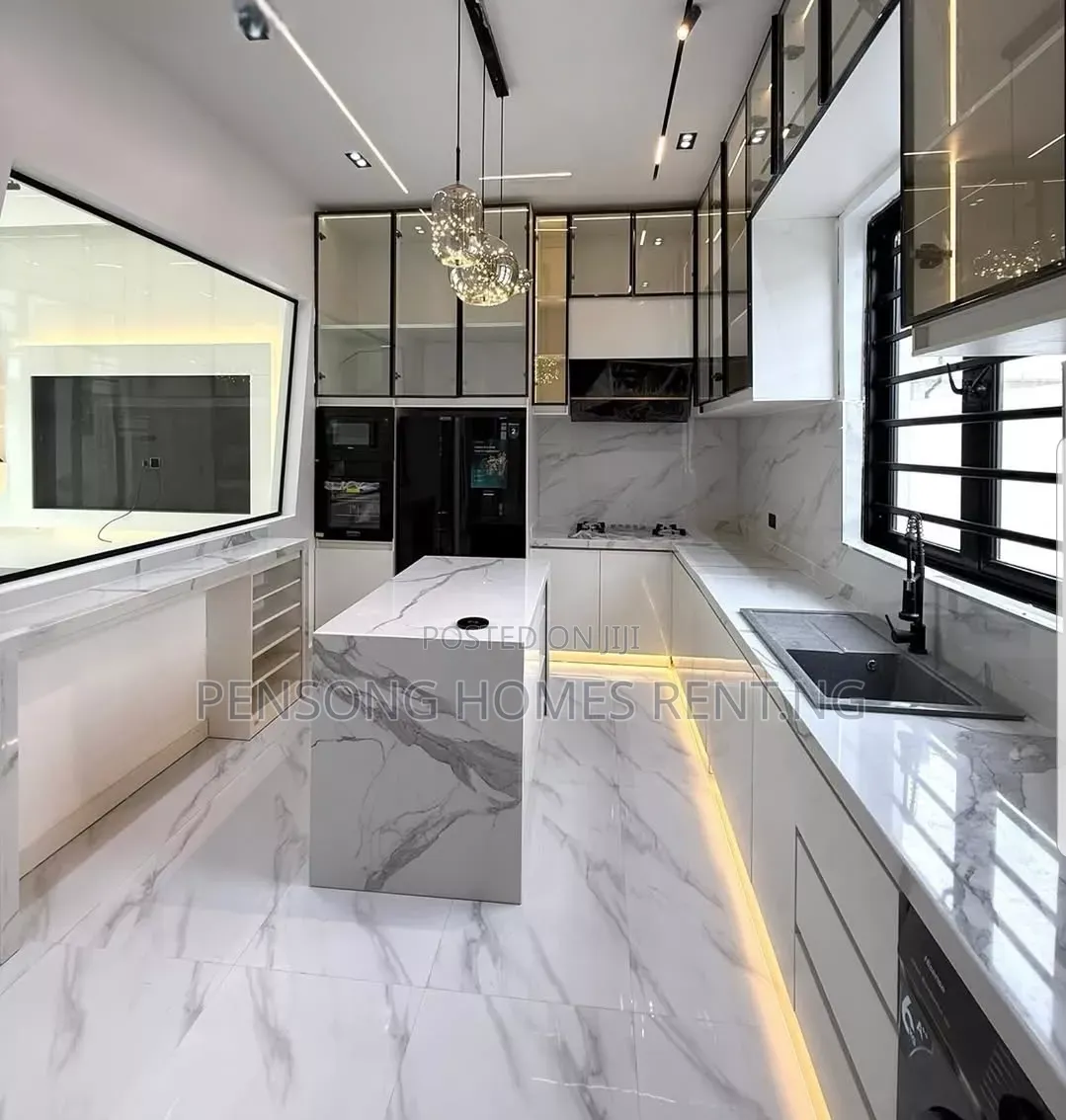 4bdrm Duplex in Lekki Palm, Ado / Ajah for rent