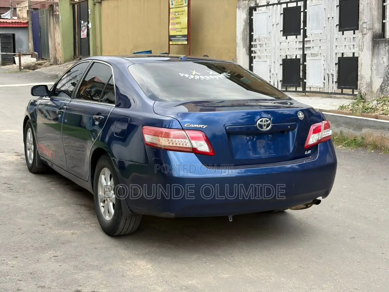 Toyota Camry 2011 Blue