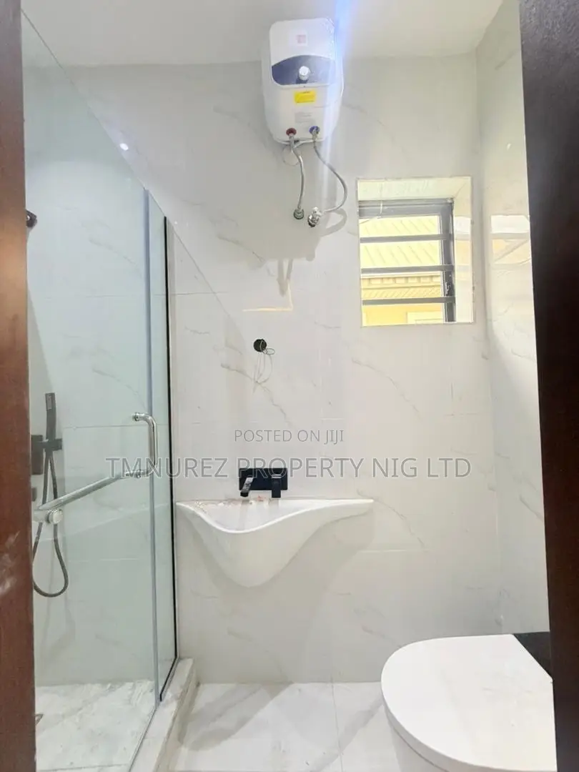 2bdrm Apartment in Magodo for sale