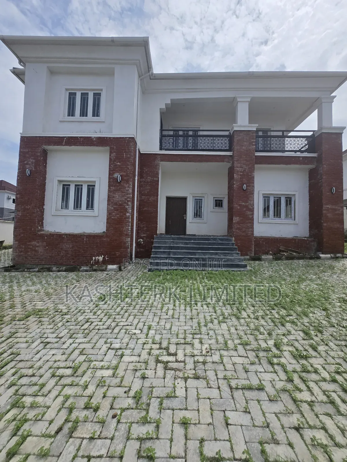 5bdrm Duplex in Kingz Park 3, Galadimawa for sale