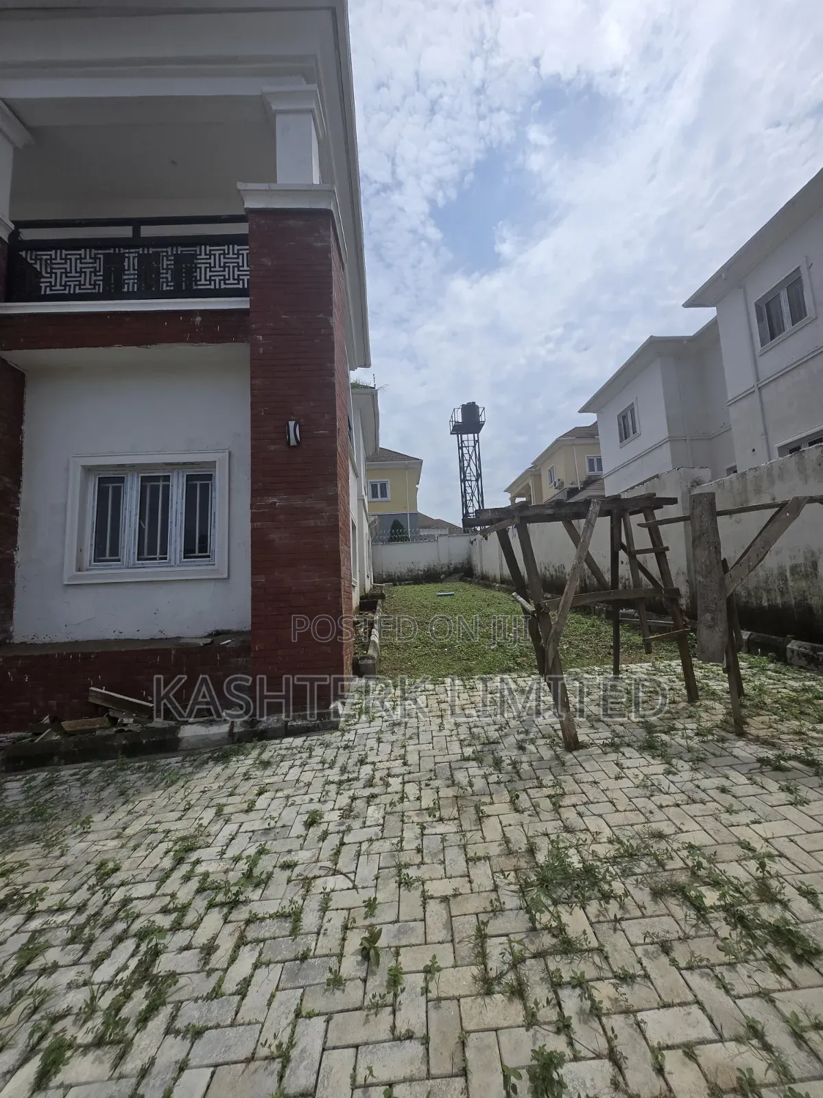5bdrm Duplex in Kingz Park 3, Galadimawa for sale