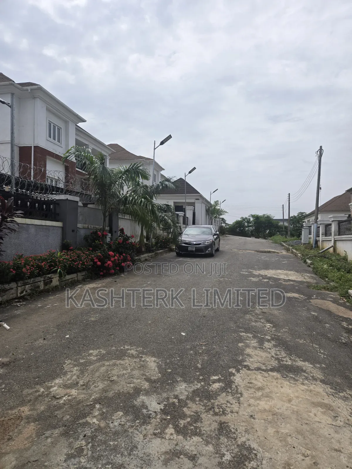 5bdrm Duplex in Kingz Park 3, Galadimawa for sale