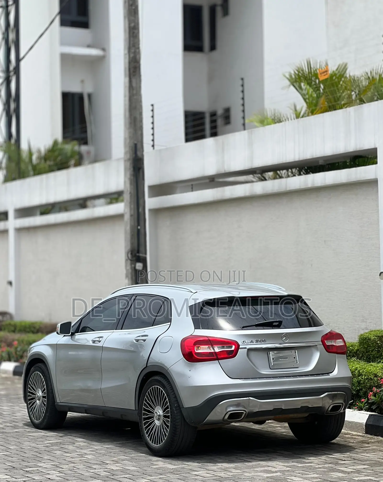 Mercedes-Benz GLA 250 2018 Silver