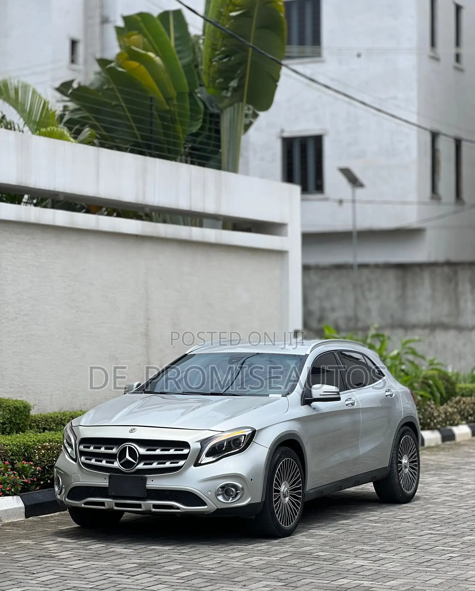 Mercedes-Benz GLA 250 2018 Silver