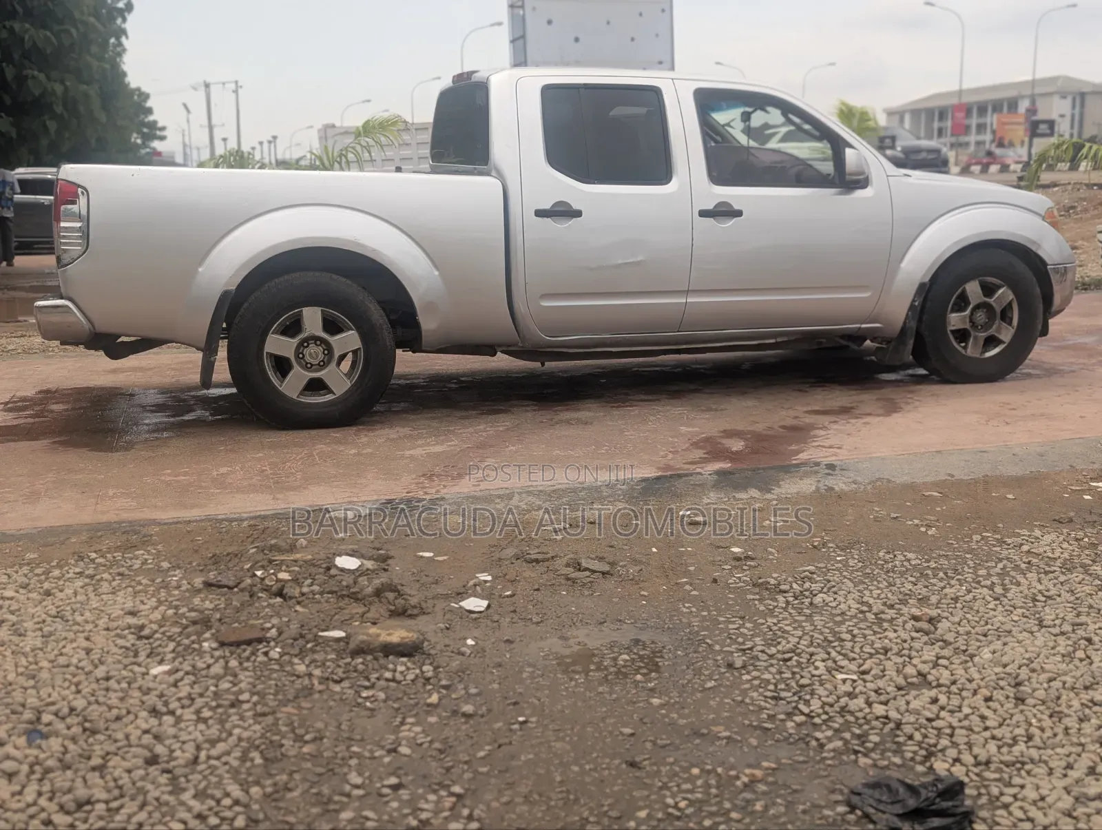 Nissan Frontier King Cab SE V6 2010 Gray