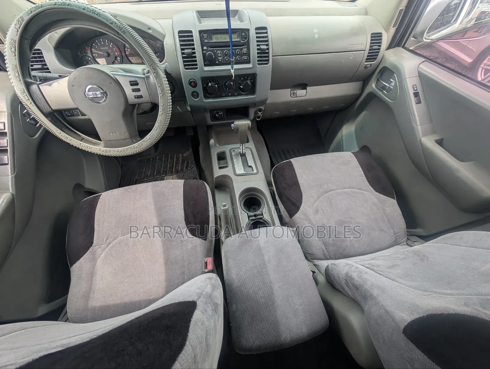 Nissan Frontier King Cab SE V6 2010 Gray