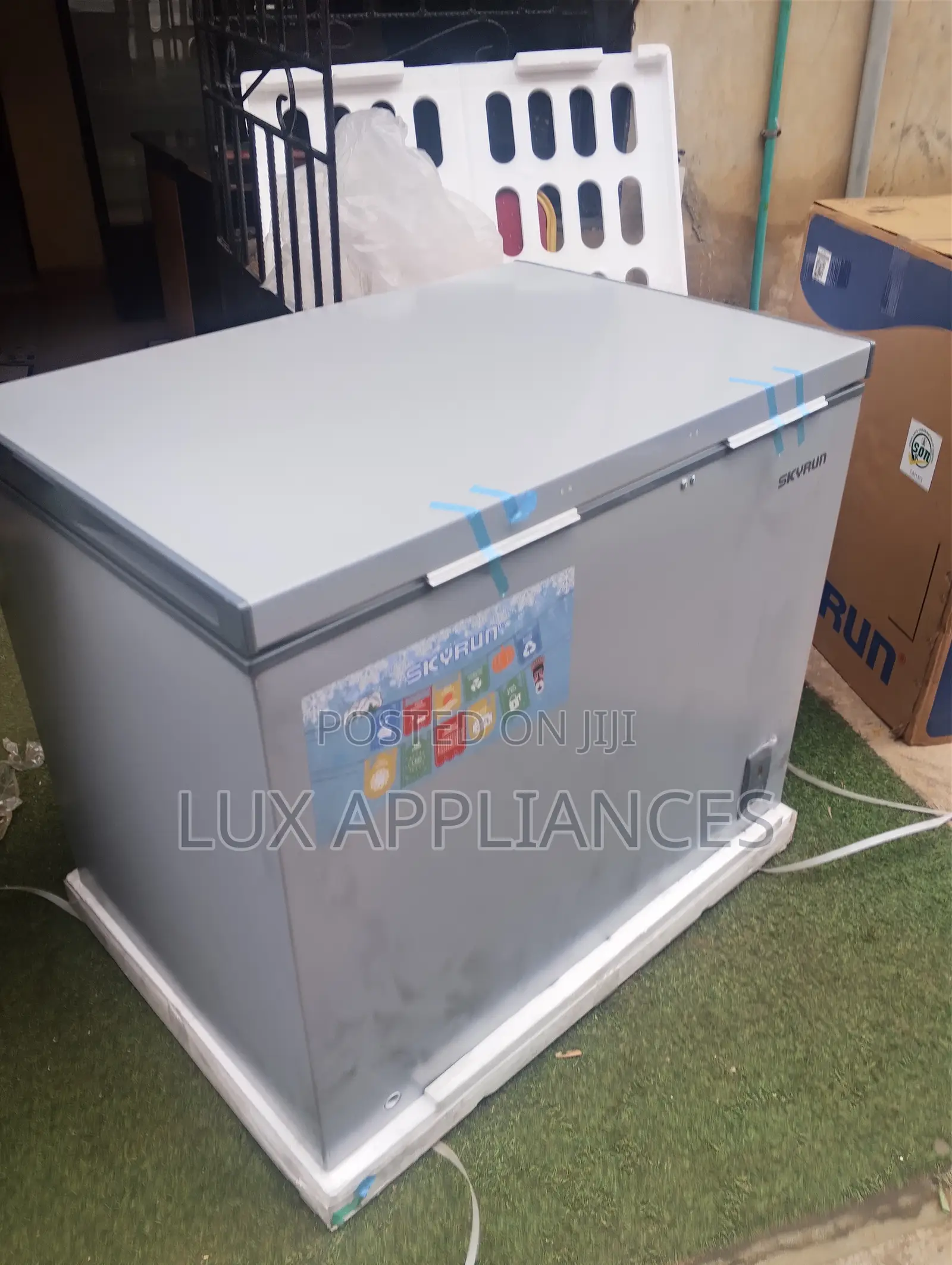 Skyrun BD260A Professional Deep Freezer 260l