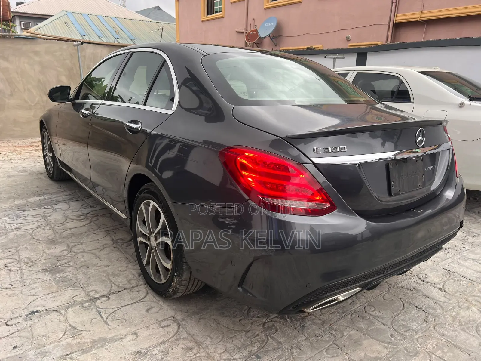Mercedes-Benz C300 Base 4Matic Sedan AWD (2.0L 4cyl 7A) 2016 Gray