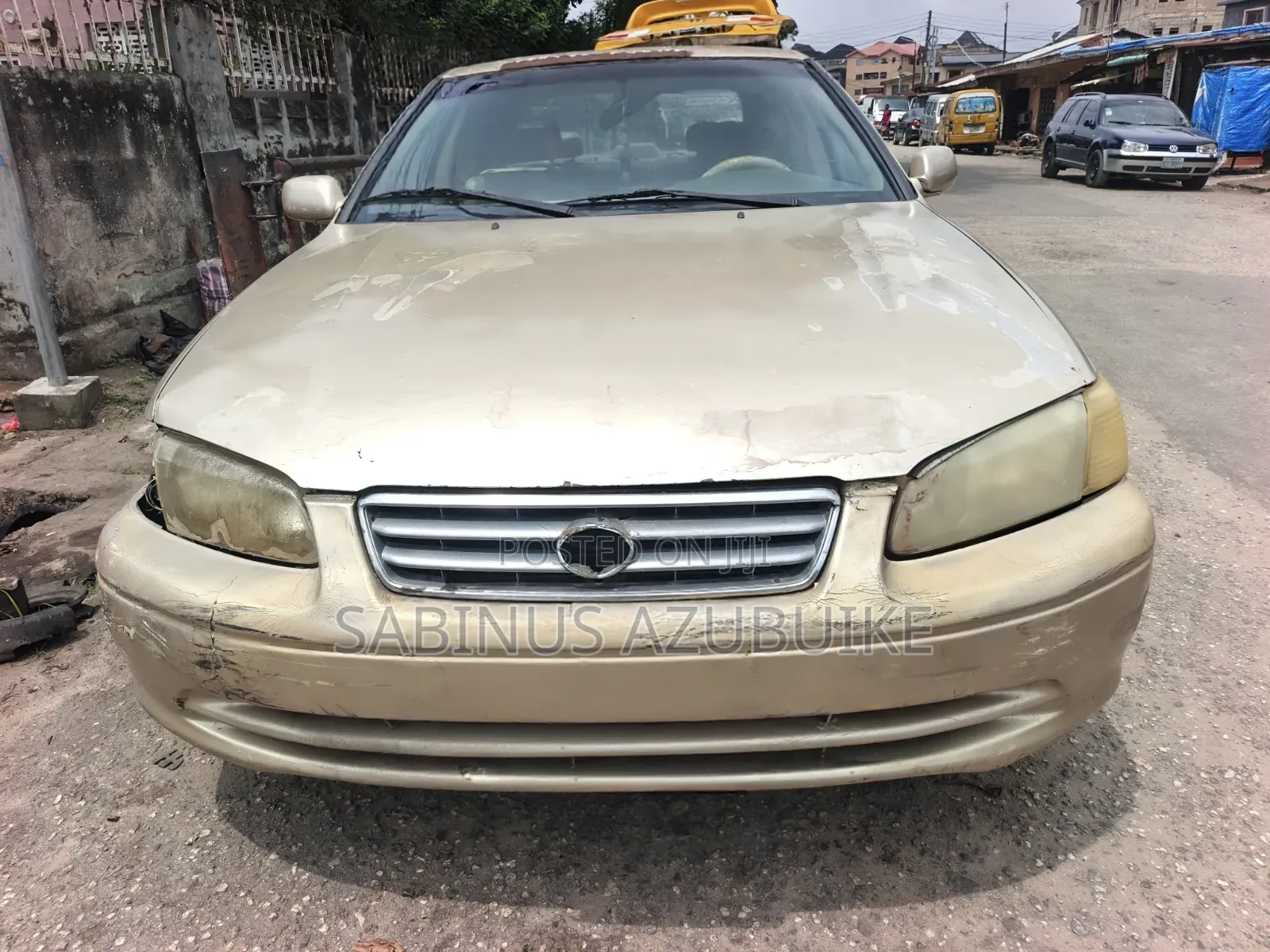 Toyota Camry XLE V6 4dr Sedan (3.0L 6cyl 4A) 2000 Gold