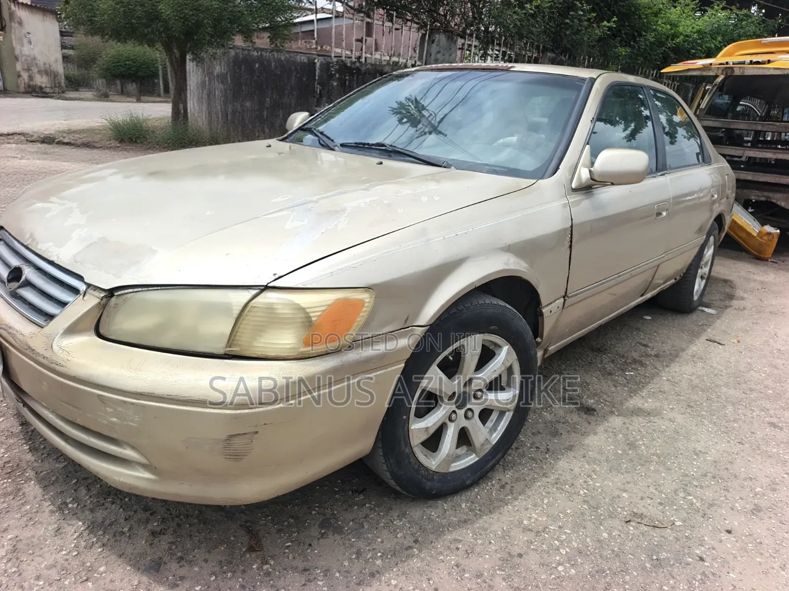 Toyota Camry XLE V6 4dr Sedan (3.0L 6cyl 4A) 2000 Gold
