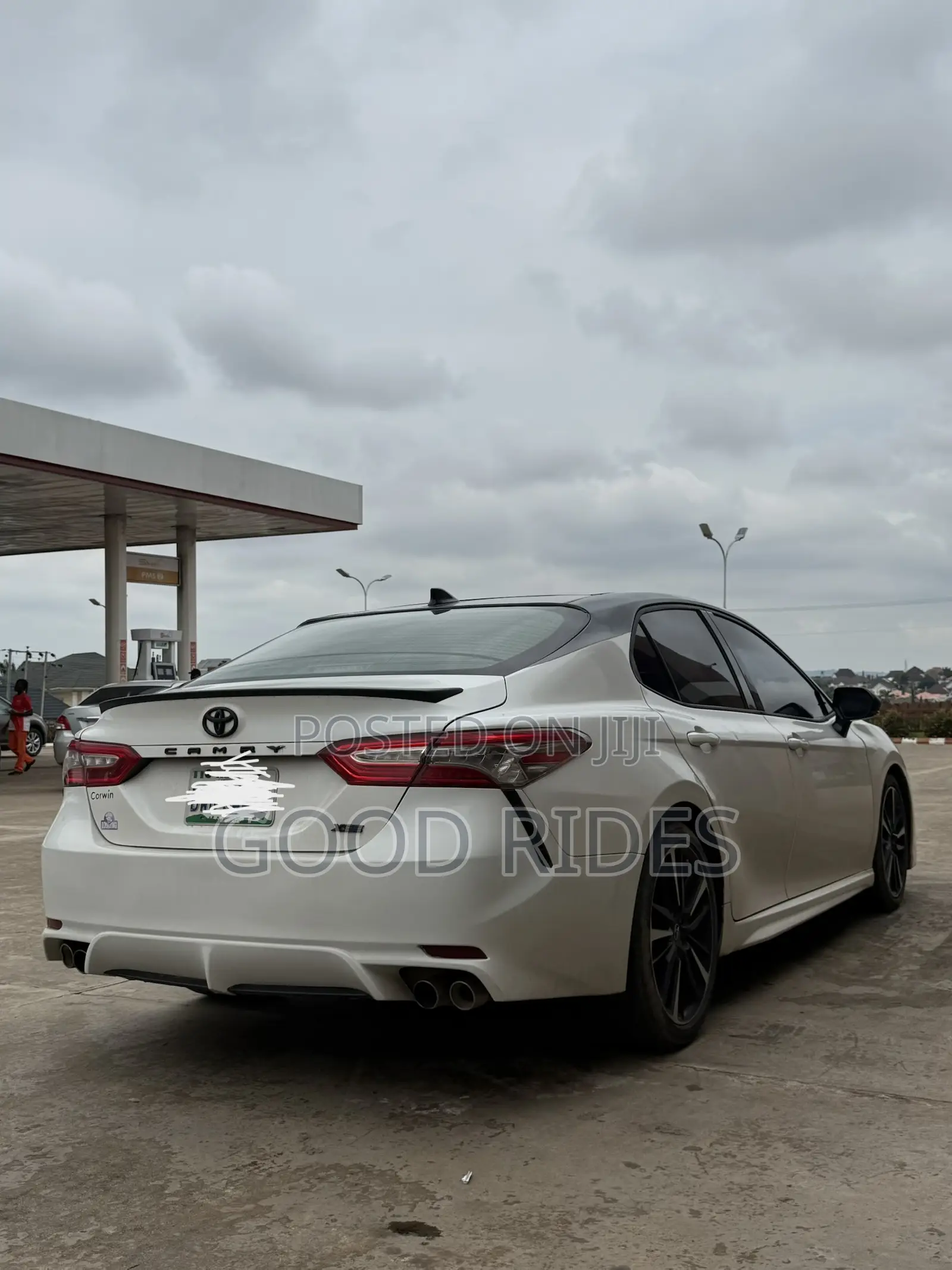 Toyota Camry XSE V6 (3.5L V6 8A) 2019 White