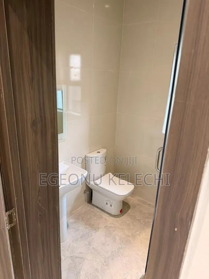 4bdrm Townhouse/Terrace in Guzape District for sale