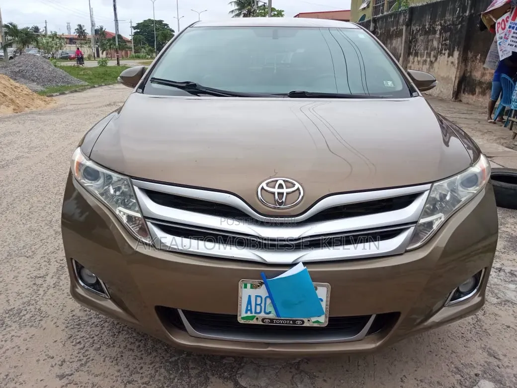 Toyota Avanza 2014 Gold