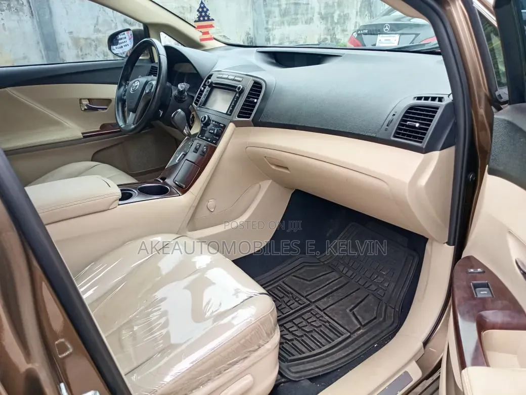 Toyota Avanza 2014 Gold