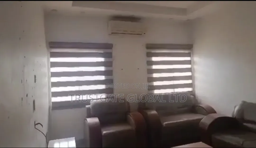 5bdrm Duplex in Zone 3 / Wuse for sale