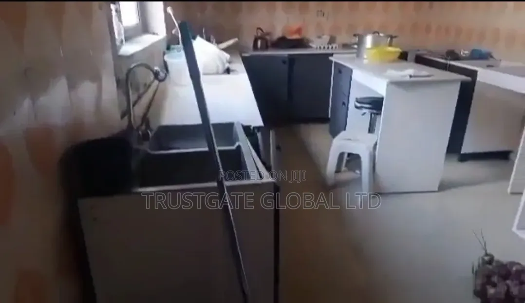 5bdrm Duplex in Zone 3 / Wuse for sale