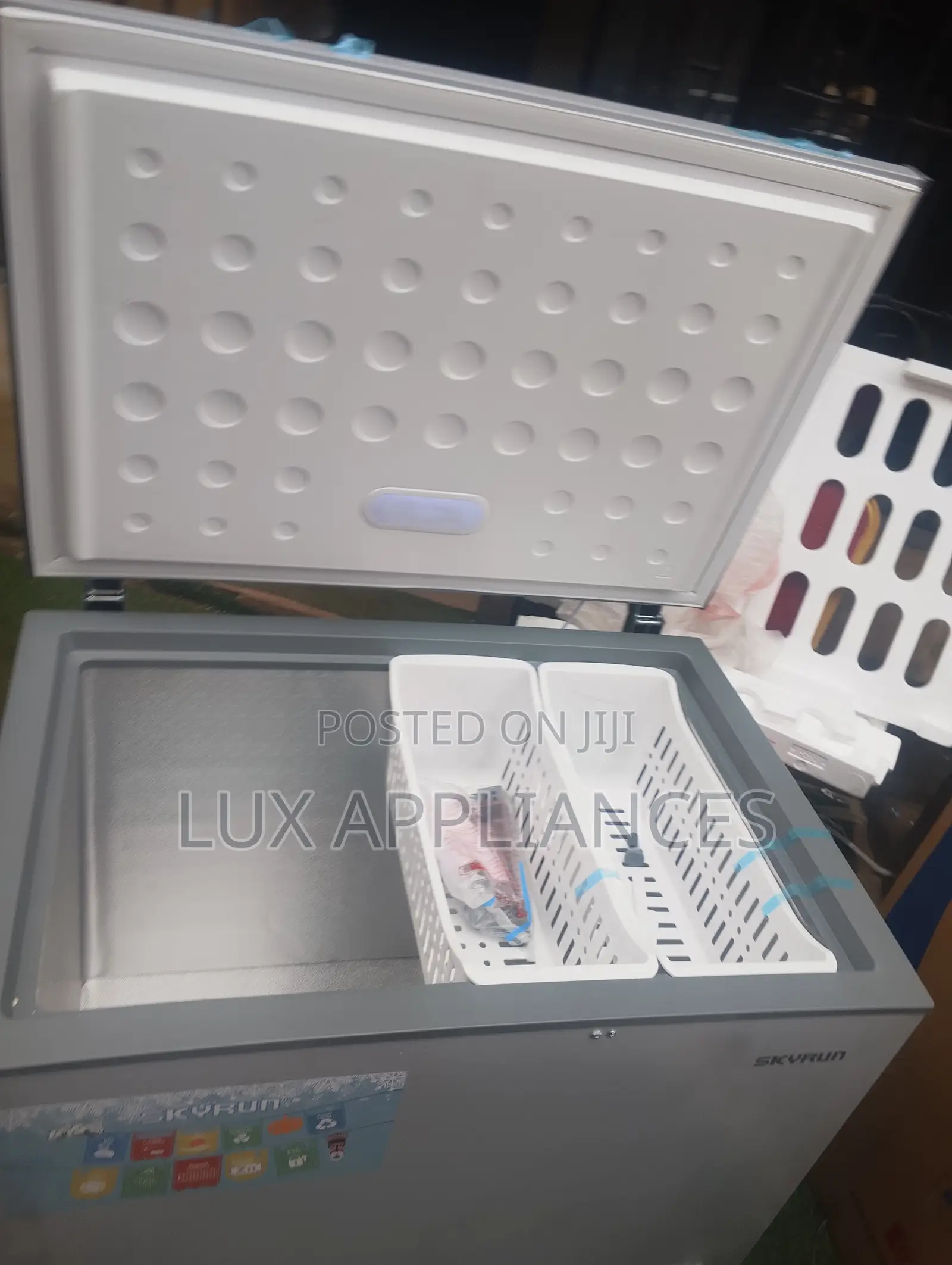 Skyrun 260L Premium Chest Freezer