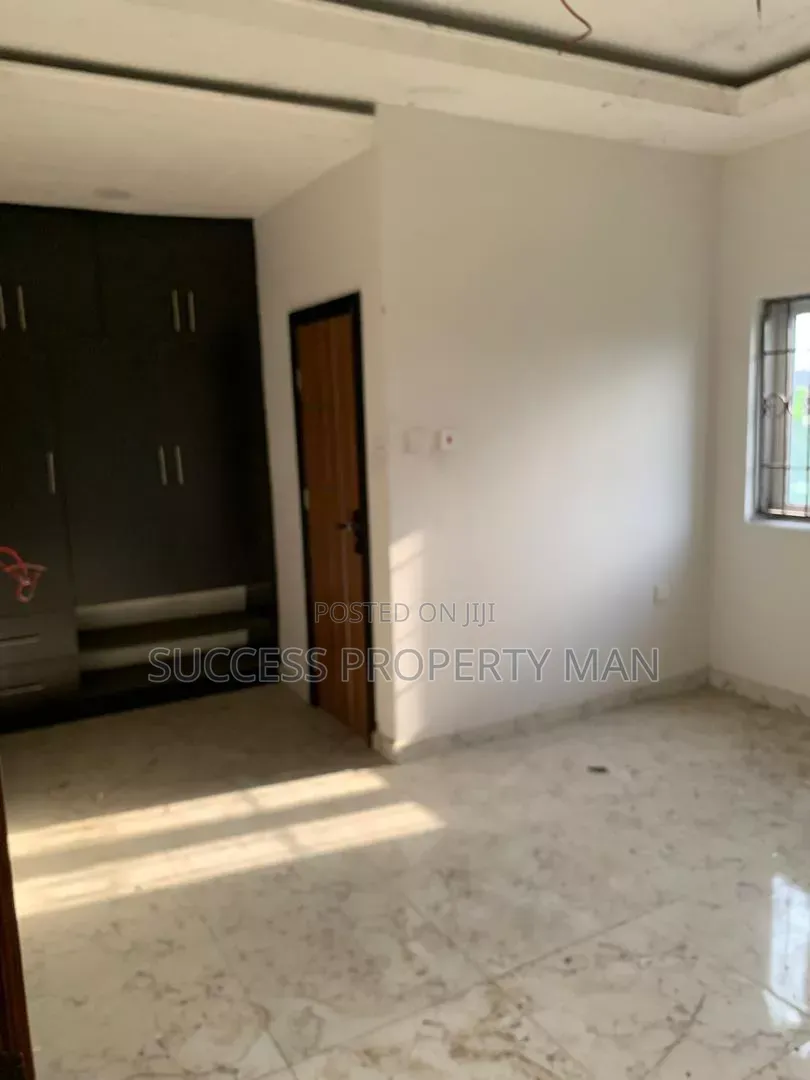 3bdrm Bungalow in Rumukoro, Rumuahalu for sale