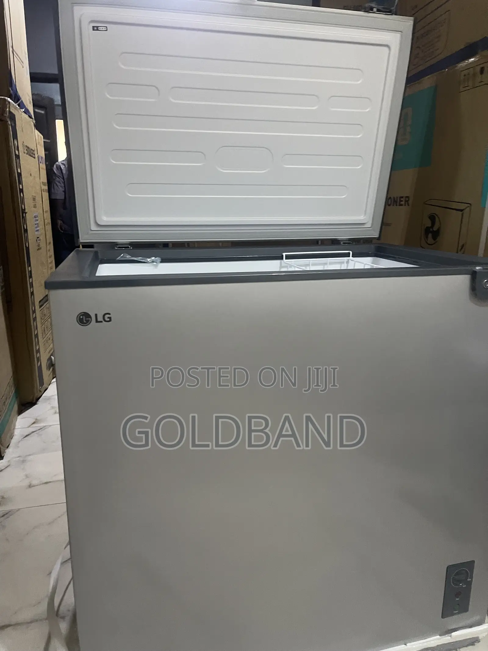 LG Chest Deep Freezer 205R – 194L Capacity