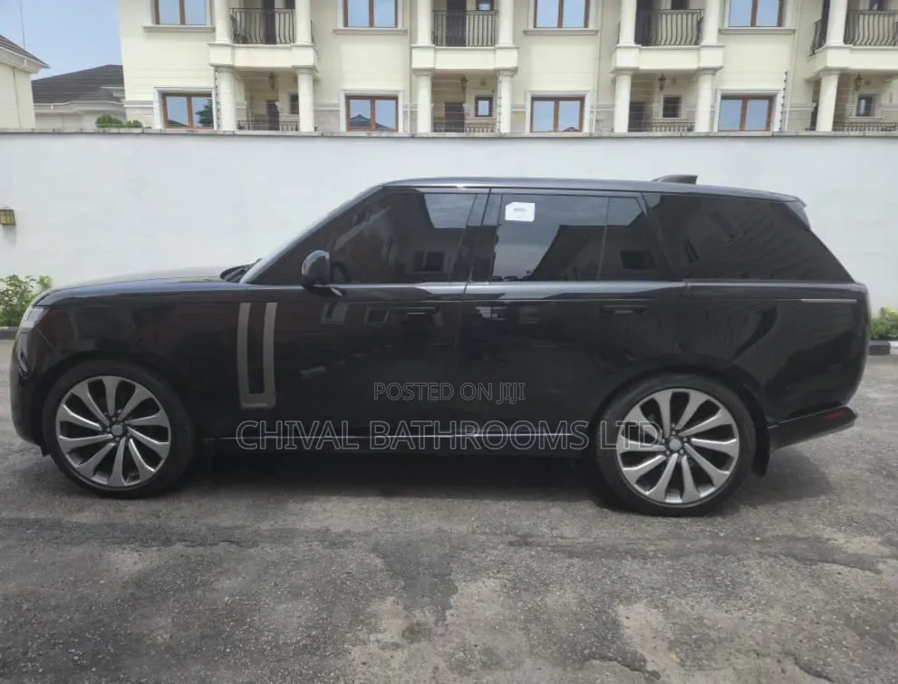 Land Rover Range Rover Vogue 2023 Black