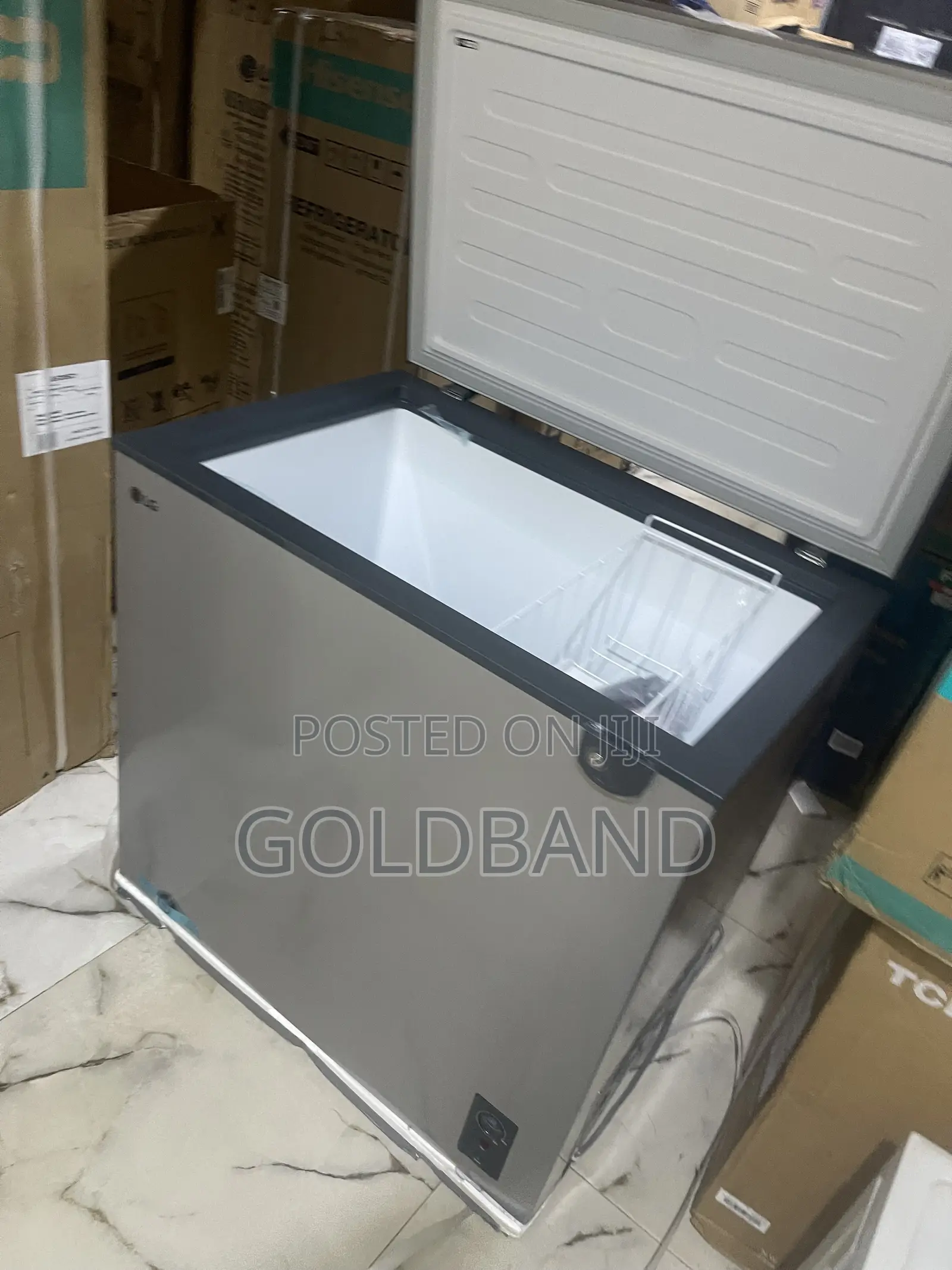 LG 205R Freezer 194L – Compact & Spacious