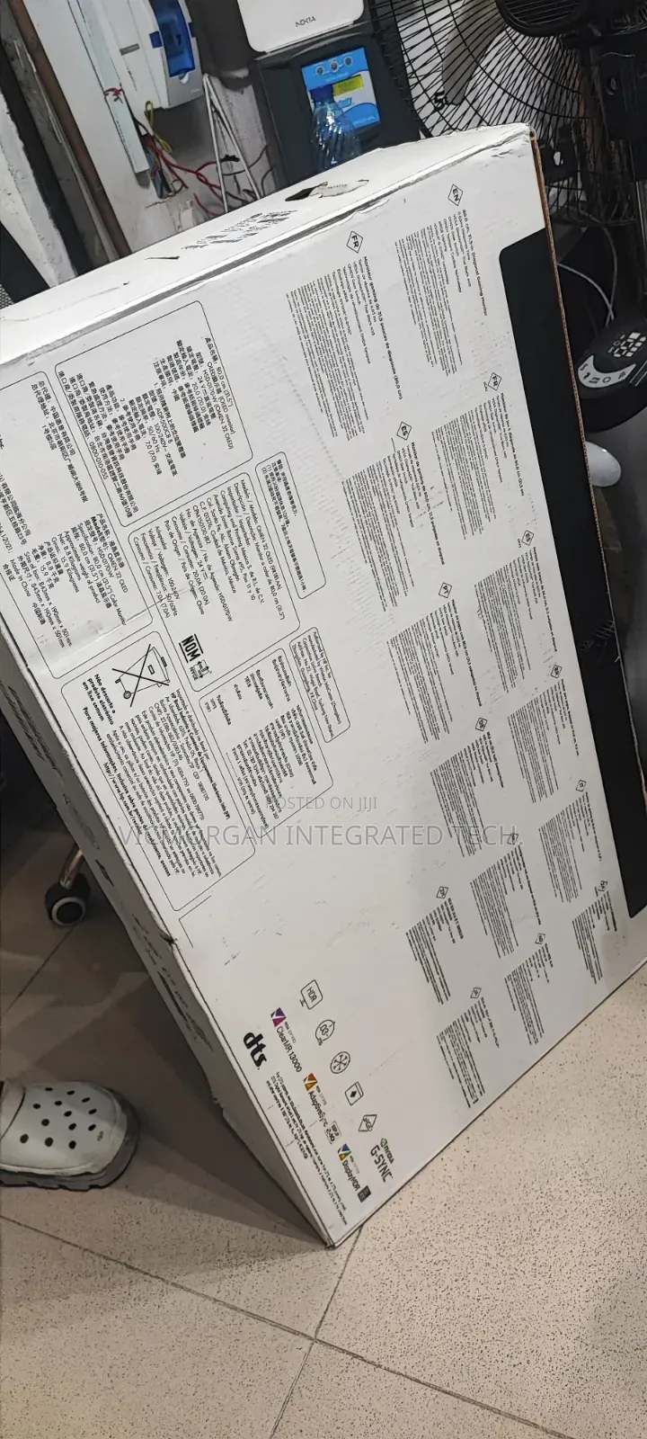 HP OMEN Transcend 31.5 Inch UHD 240Hz OLED Gaming Monitor