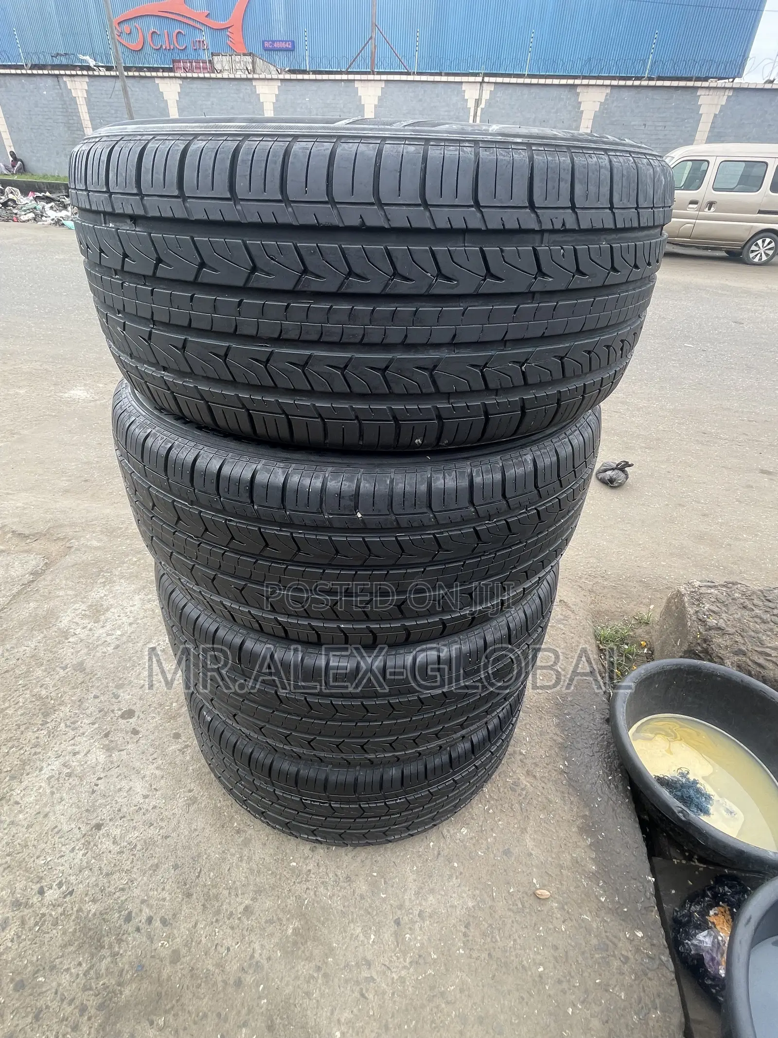 275/55/19 Tire Four Uniform Highest Grade Like New