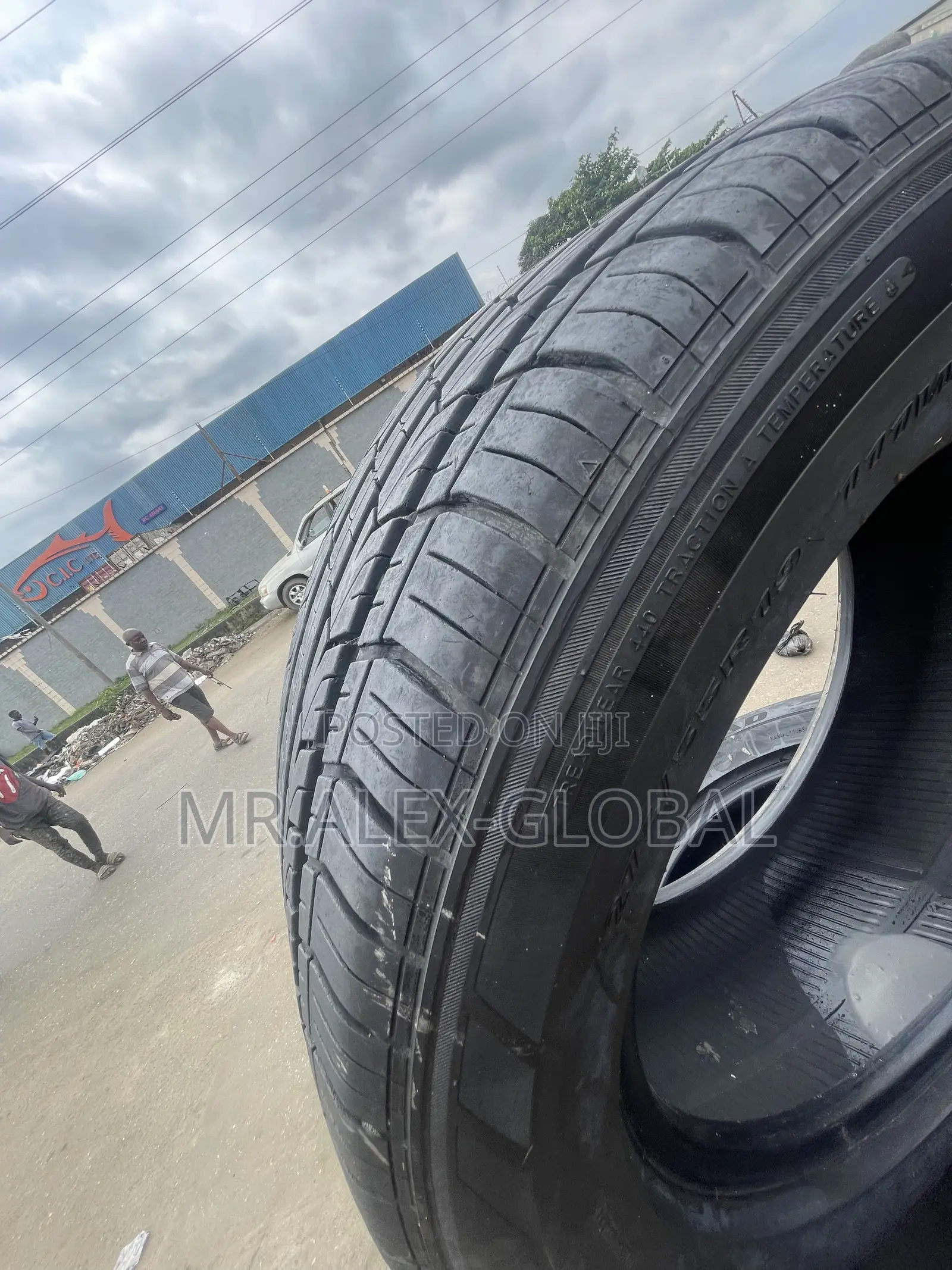 275/55/19 Tire Four Uniform Highest Grade Like New