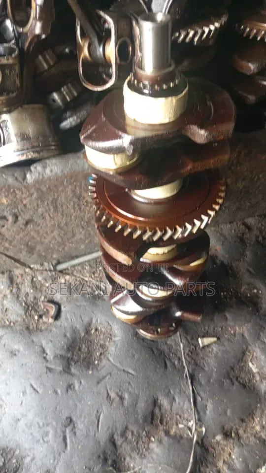 ) Engines, Crankshafts, Pistons, Half Engines, and More