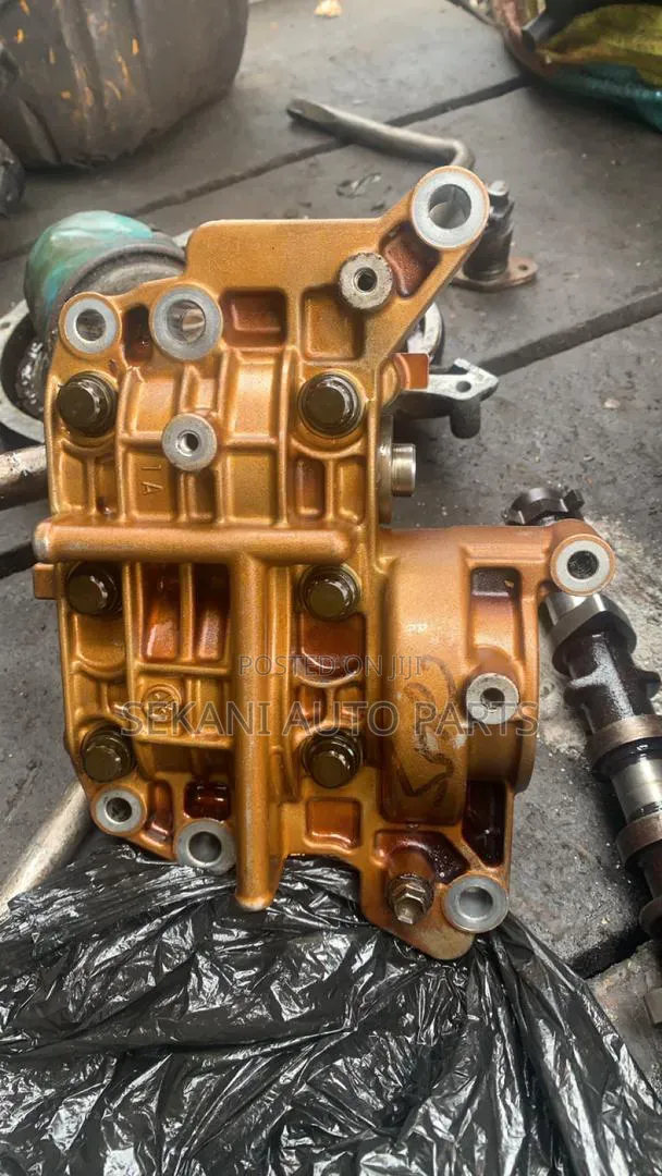 ) Engines, Crankshafts, Pistons, Half Engines, and More