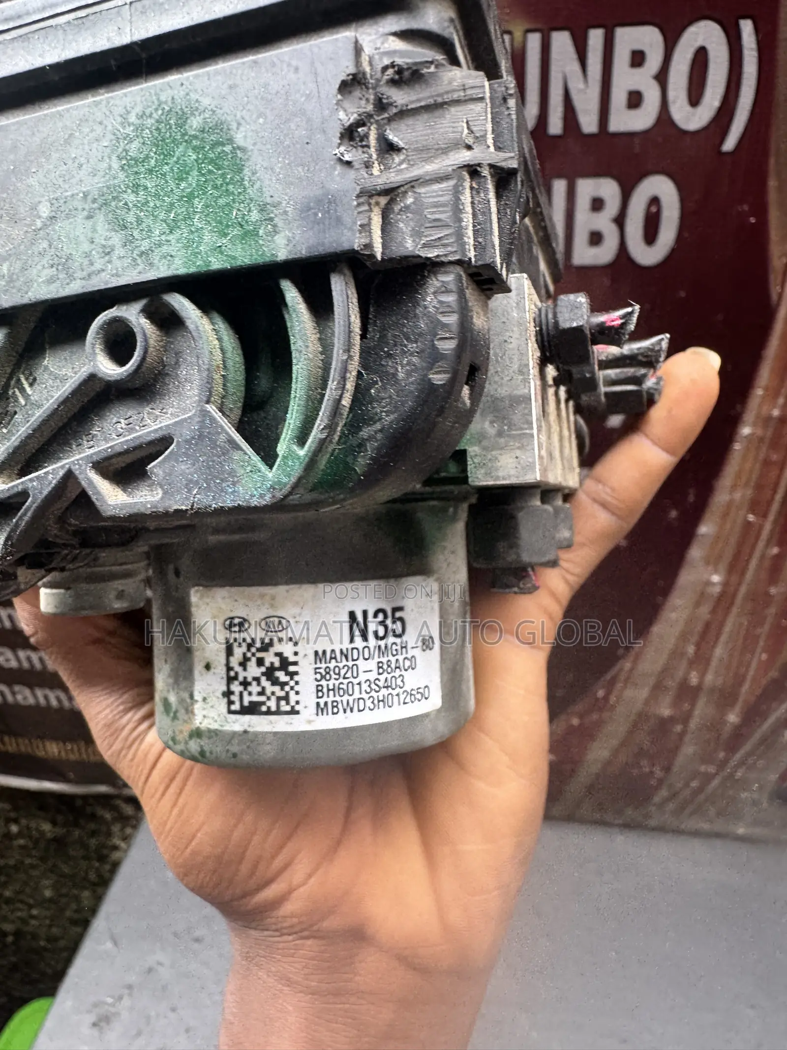 Hyundai Santa Fe 2017–2018 ABS Pump & Module