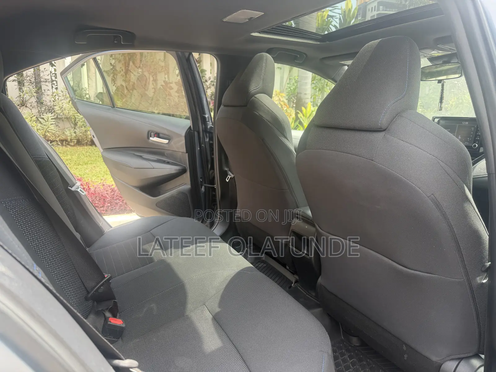 Toyota Corolla SE 2020 Blue
