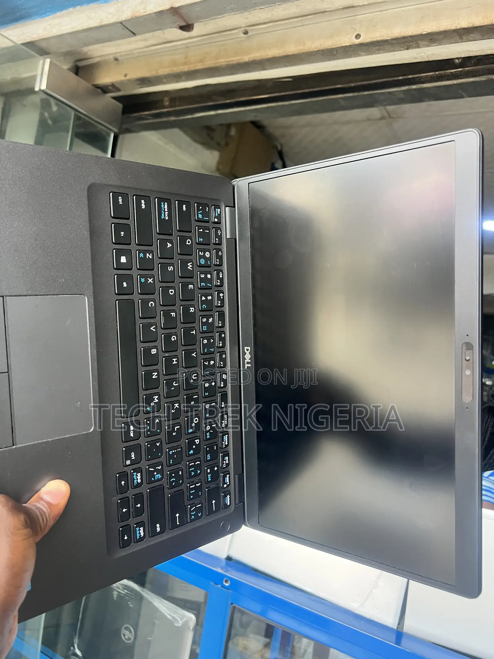 Laptop Dell Latitude 3390 2-in-1 8GB Intel Core i5 SSD 256GB