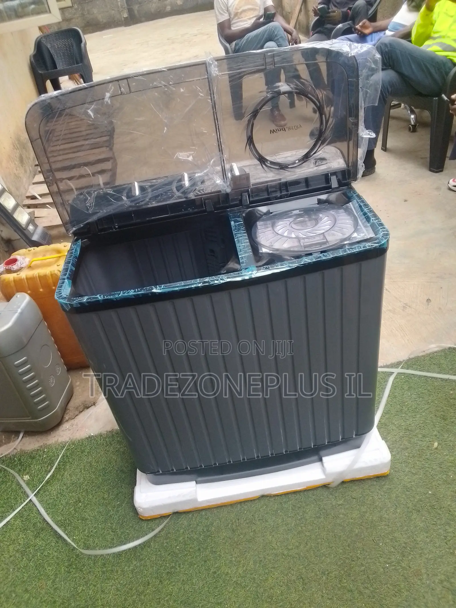 LG 8KG Laundry Cleaner for Household Use