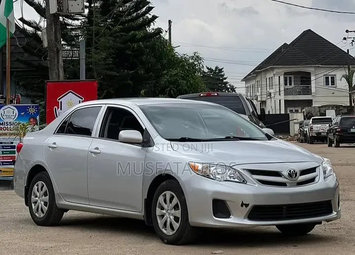Toyota Corolla 2013 Silver