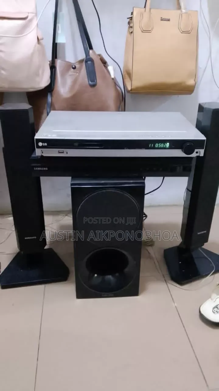 SAMSUNG Home Theater System