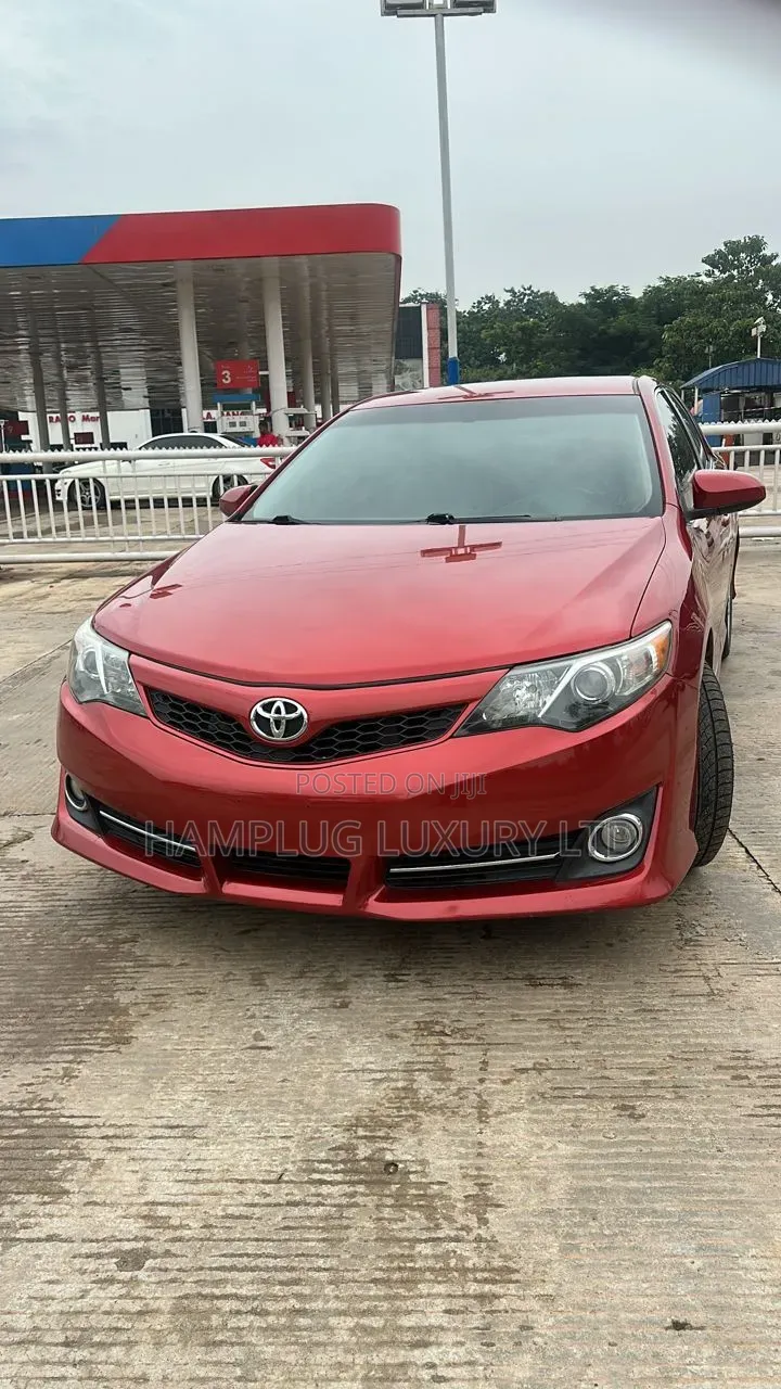 Toyota Camry 2013 Red
