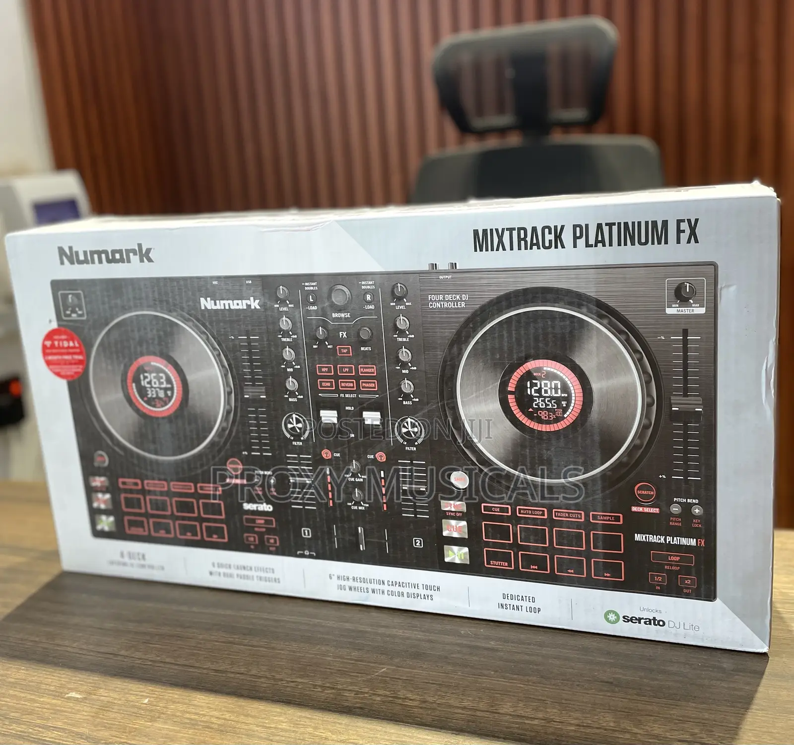 Numark Mixtrack Platinum Fx 4-Deck Dj Controller