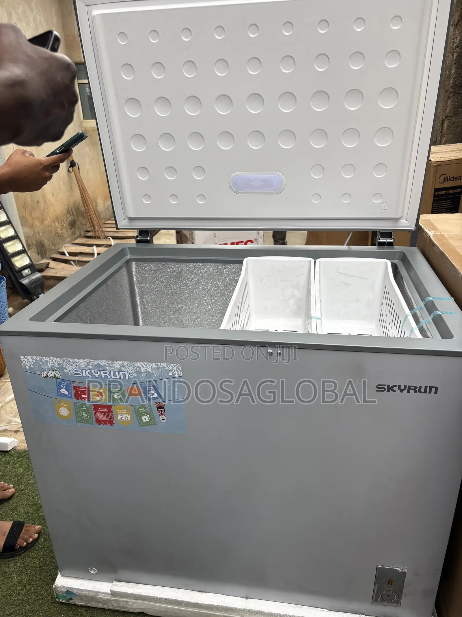SkyRun BD-260A Deep Freezer for Home and Shop