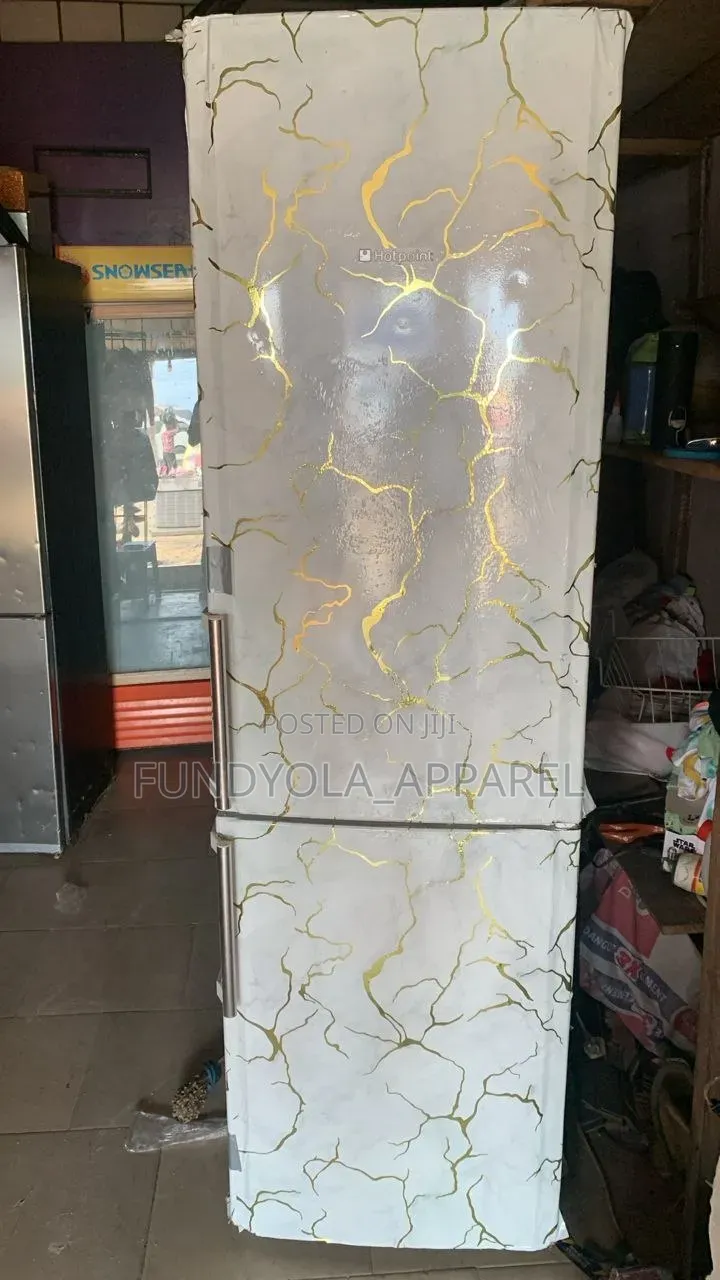 365liters Hotpoint Fridge and Freezer