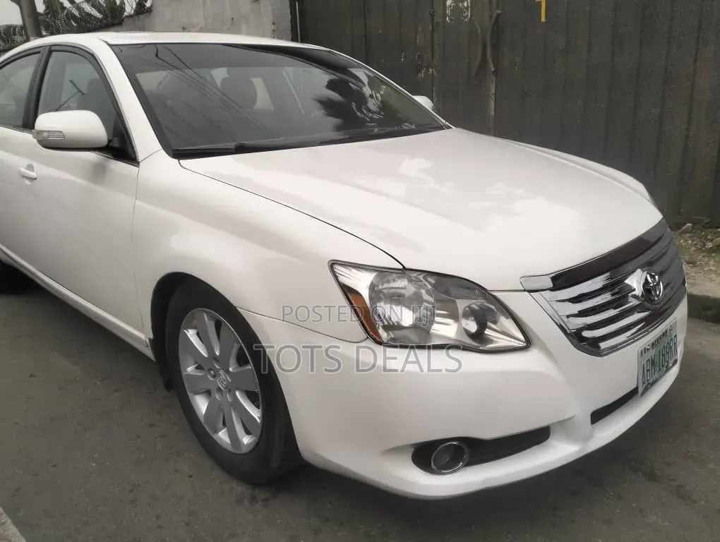 Toyota Avalon Limited 2007 White