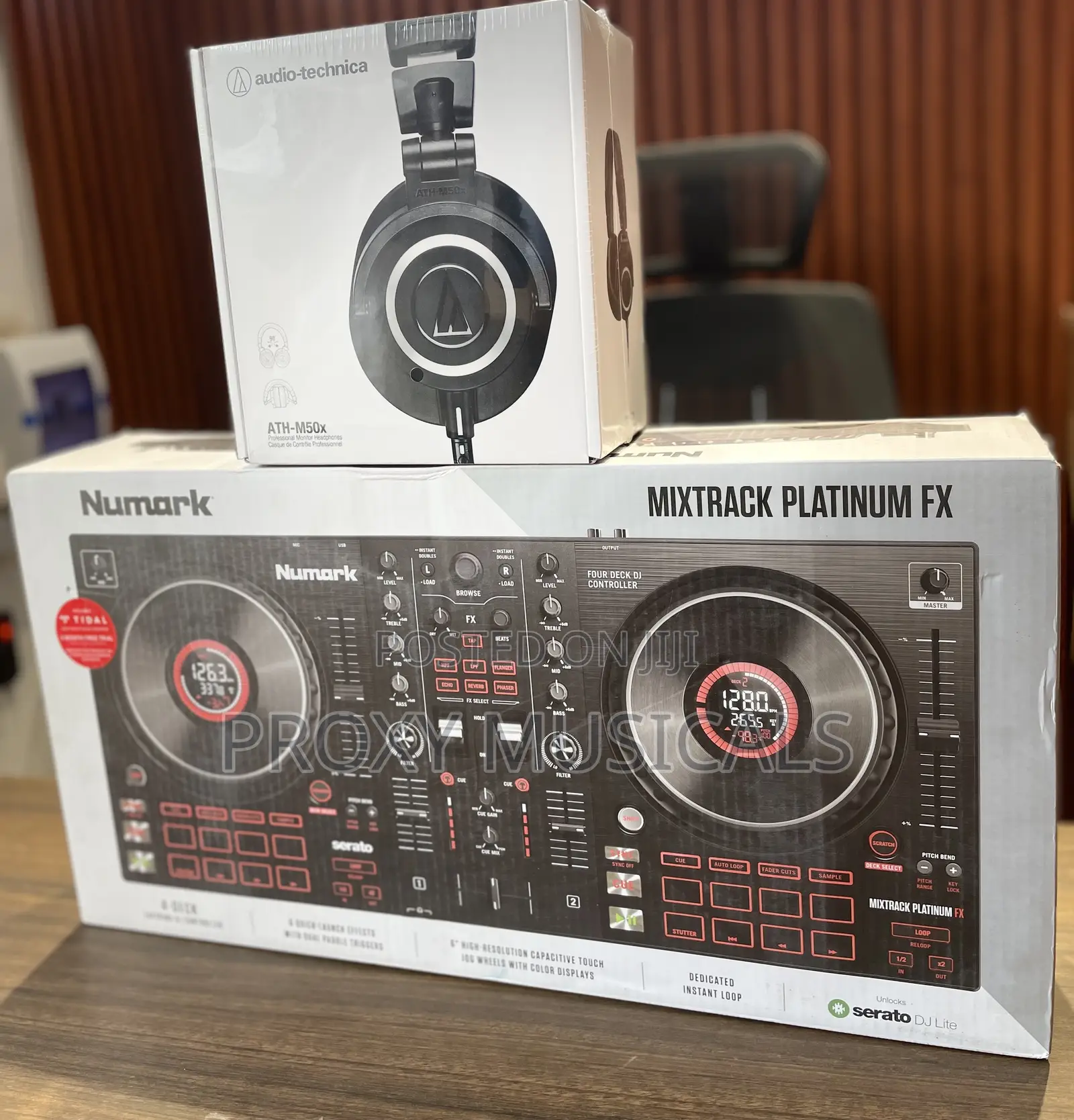 Numark Mixtrack Platinum Fx & Ath M50x Headphone