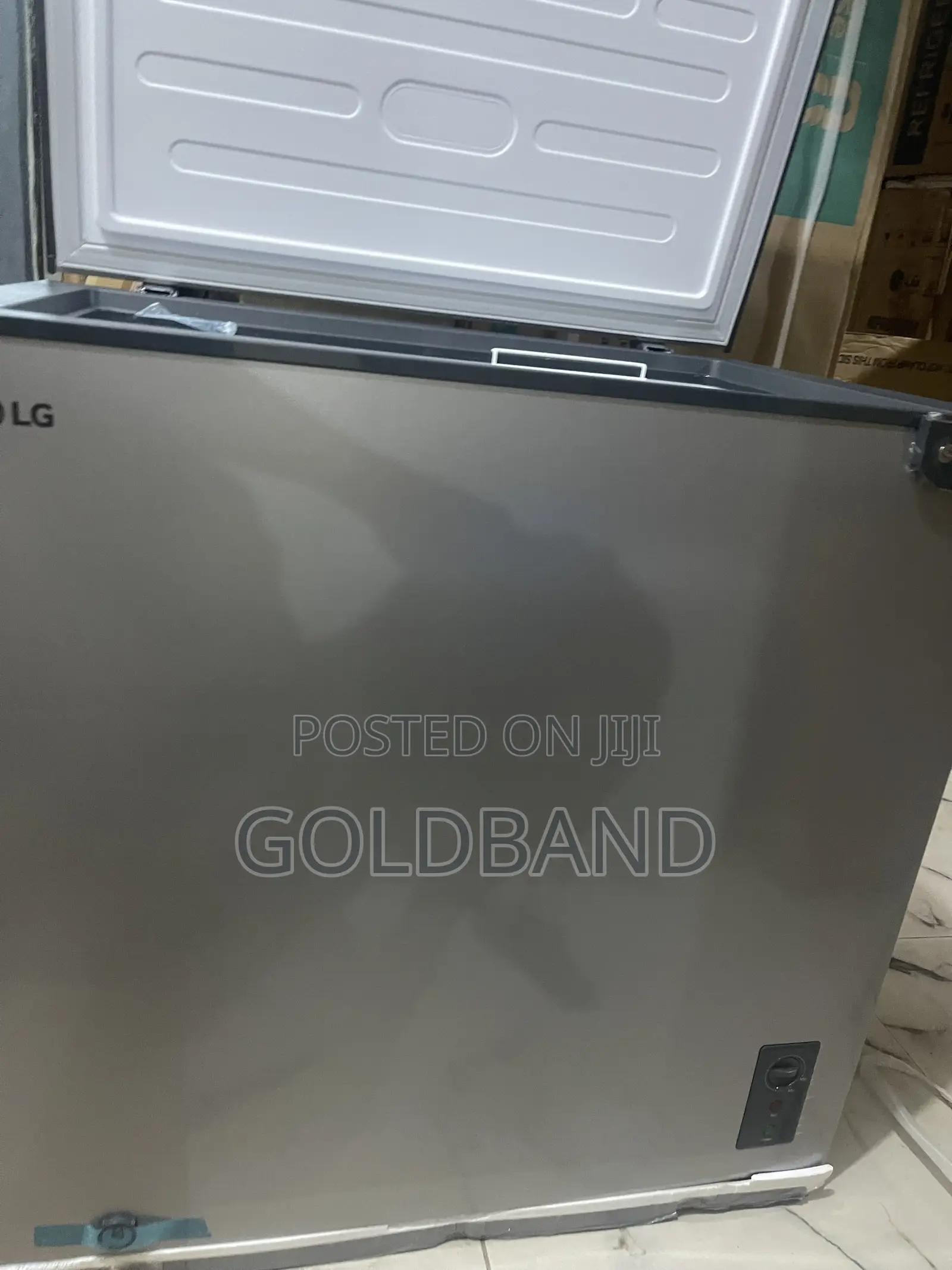 LG Chest Freezer 205R 194L – Spacious & Efficient