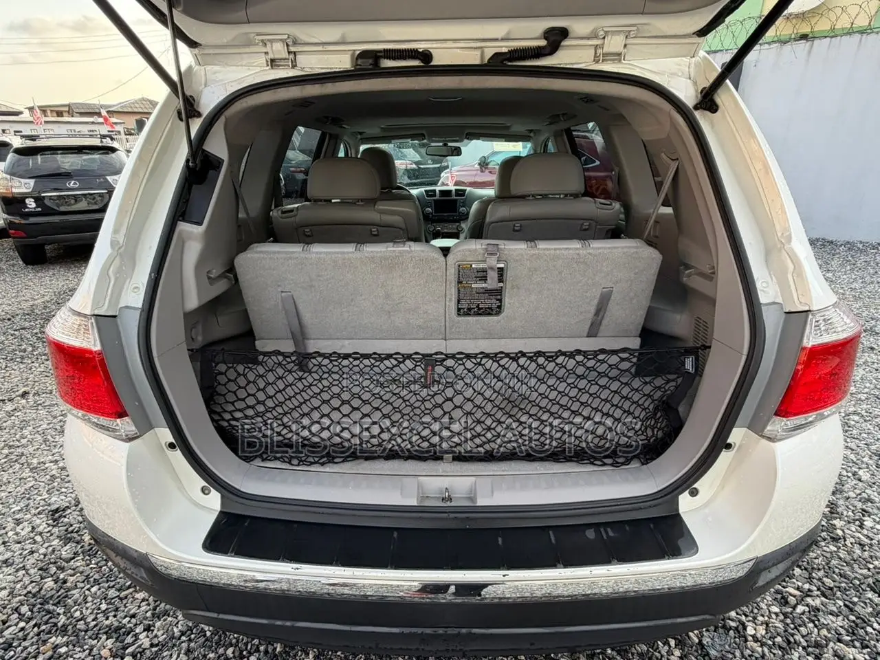 Toyota Highlander Limited 2012 White