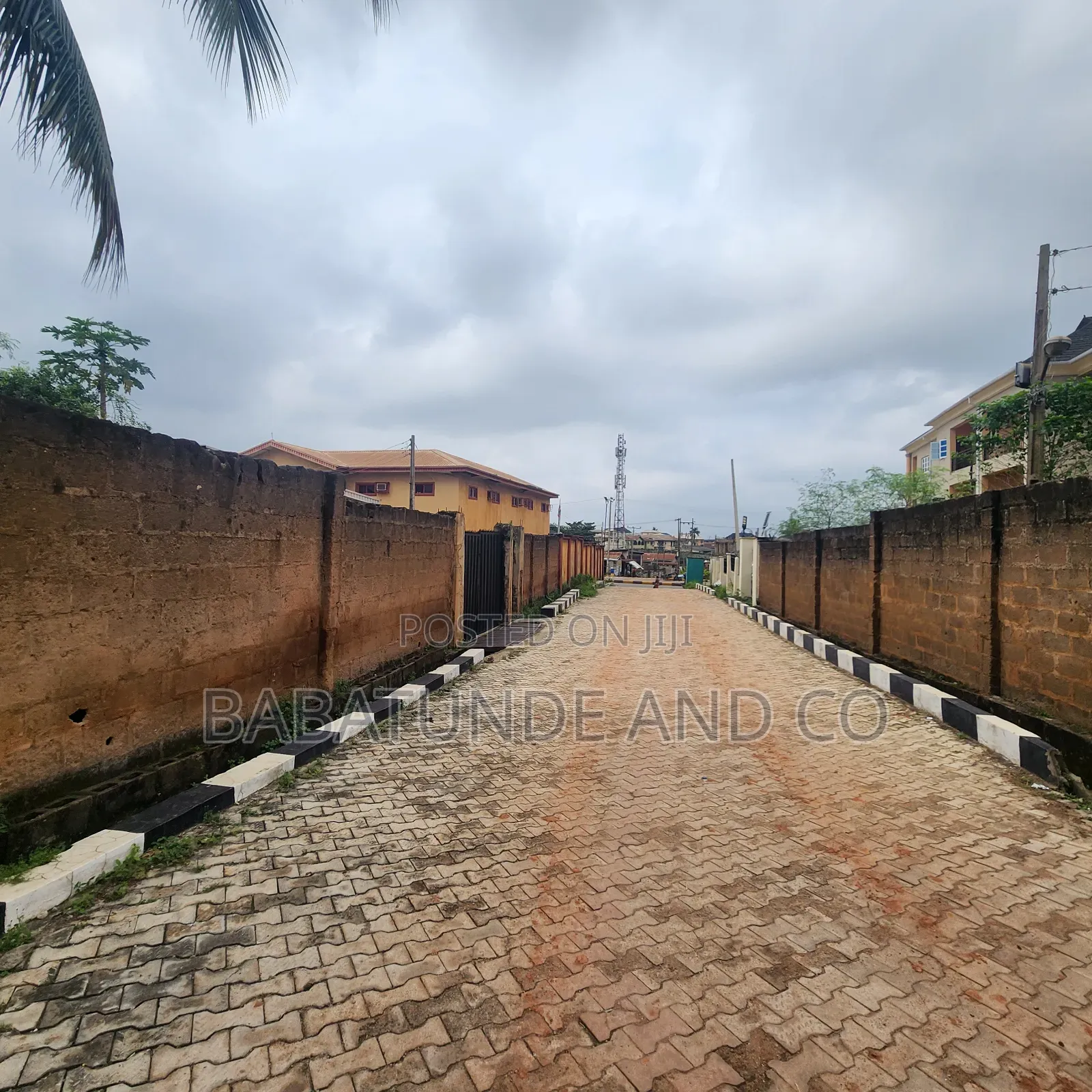 5bdrm Bungalow in Alakia for rent