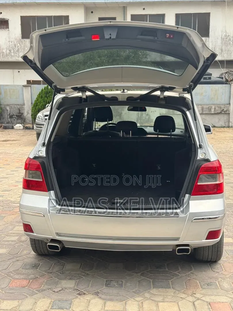 Mercedes-Benz GLK-Class 2012 Silver