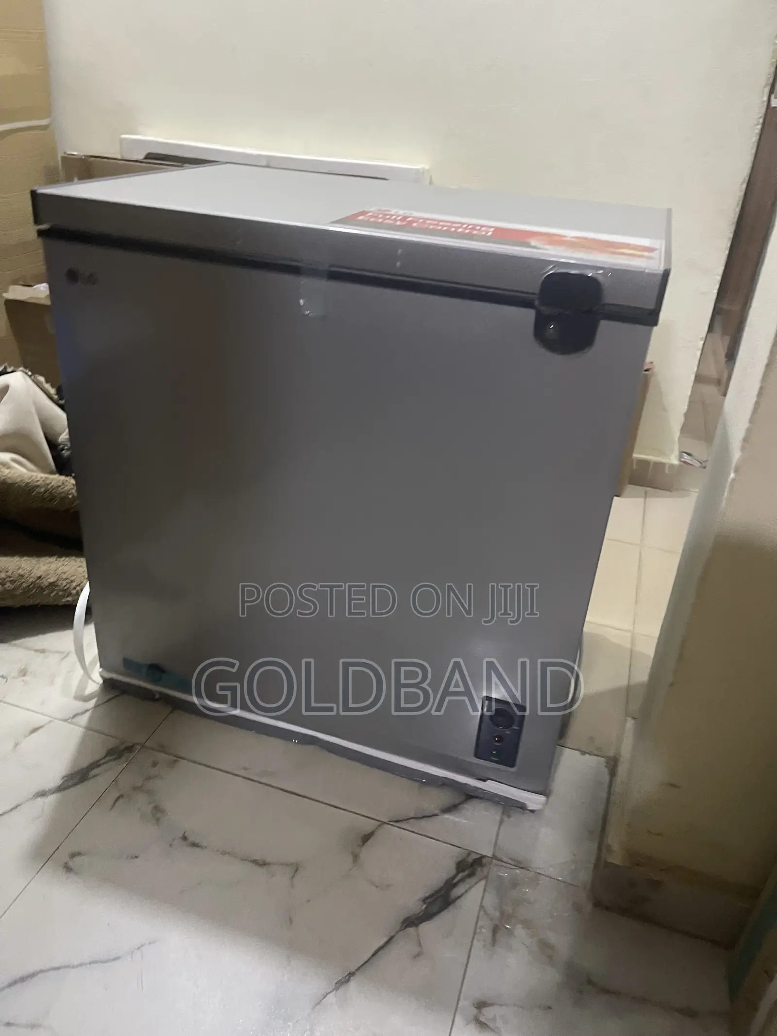 LG 194L Chest Freezer – Space-Saving 205R Model