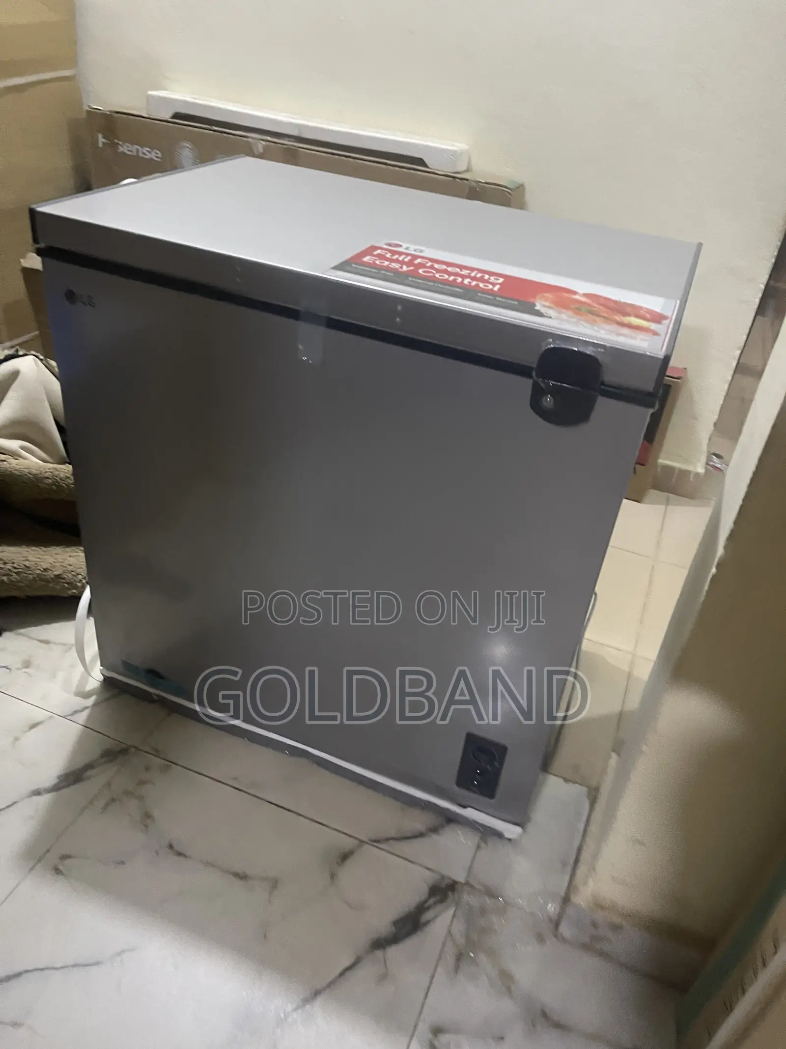LG 194L Chest Freezer – Space-Saving 205R Model
