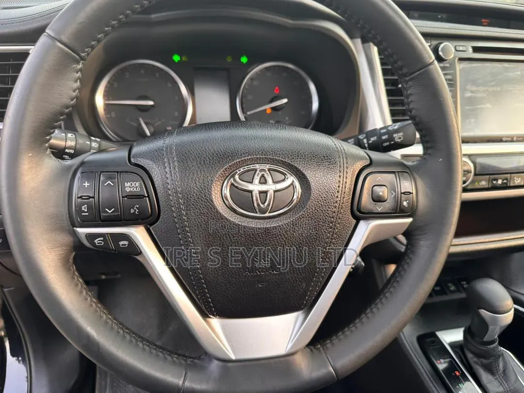 Toyota Highlander 2015 Black